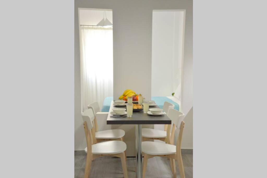 אדאמאס Alisahni Apartment מראה חיצוני תמונה