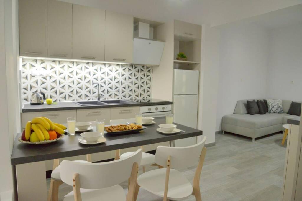 אדאמאס Alisahni Apartment מראה חיצוני תמונה
