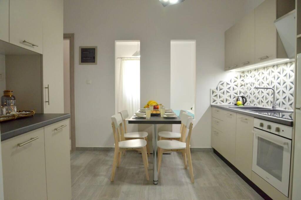 אדאמאס Alisahni Apartment מראה חיצוני תמונה